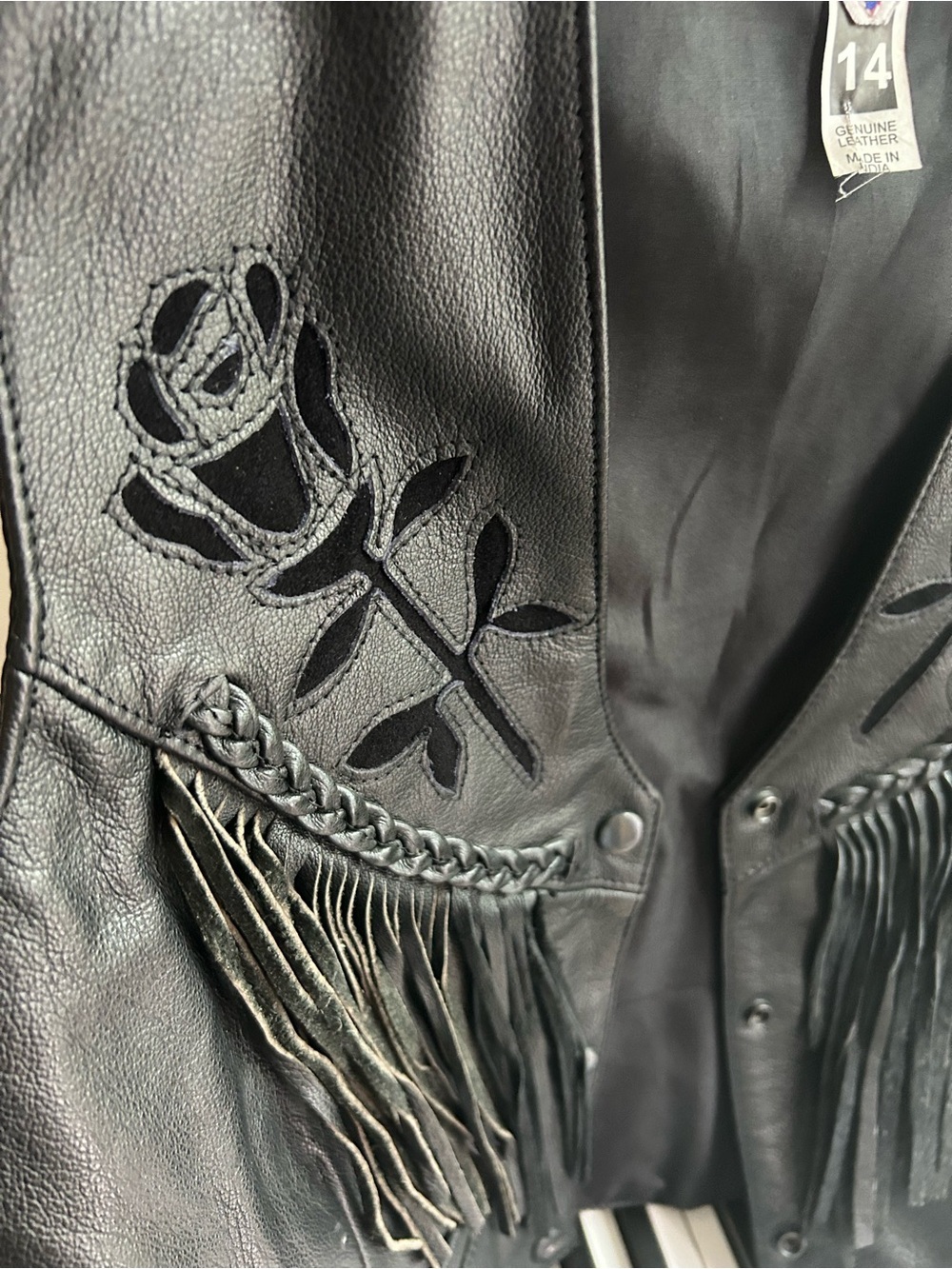 Vintage MOB Black Genuine Leather Fringe Western Vest Size 14 - Picture 7 of 16